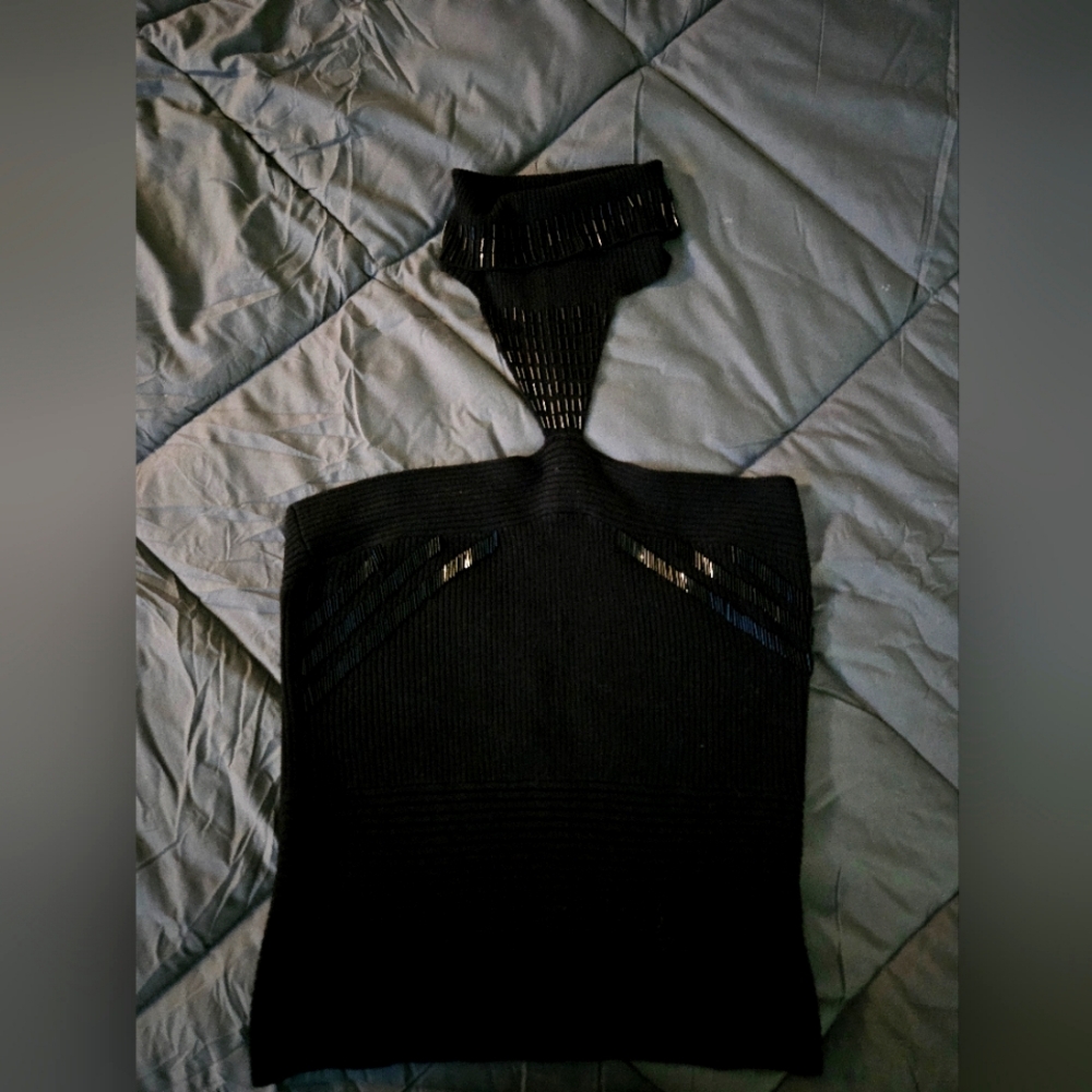 HALTER SWEATER